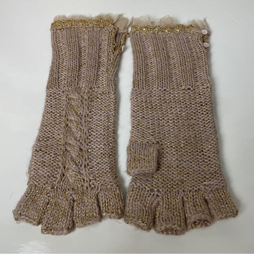 ⭐️FREE WITH PURCHASE⭐️ 
ST. TROPEZ Y2K Fingerless Gloves